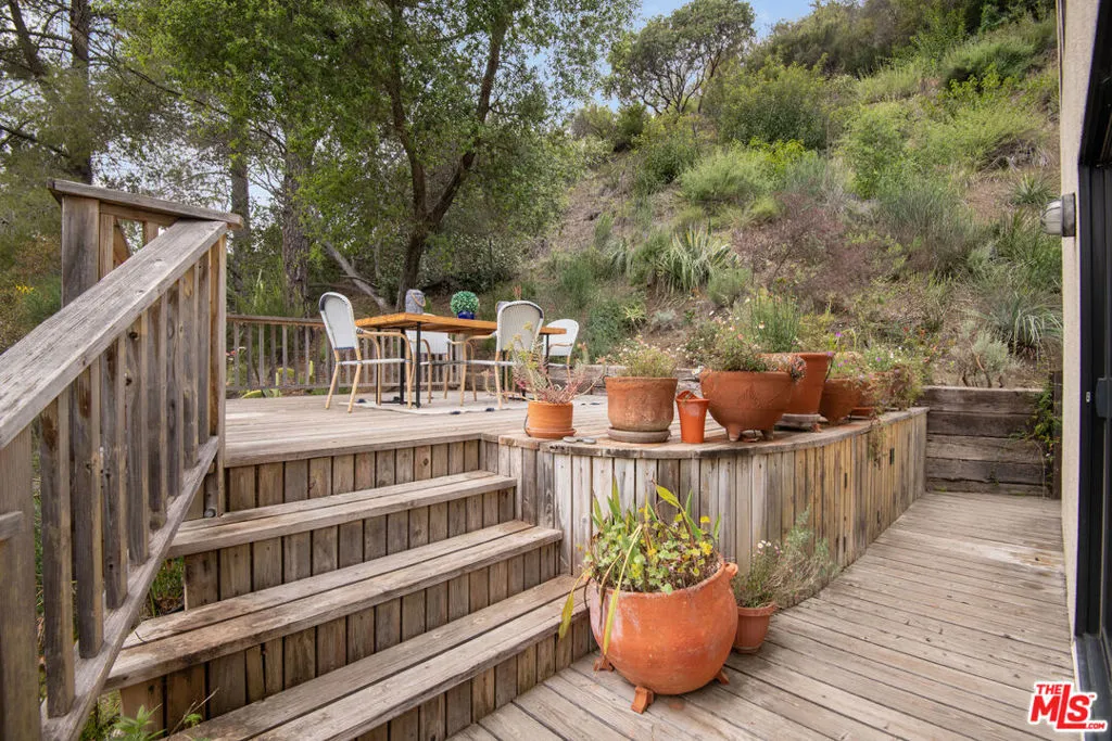 1639 Oak Drive, Topanga, California 90290 home-pic-27